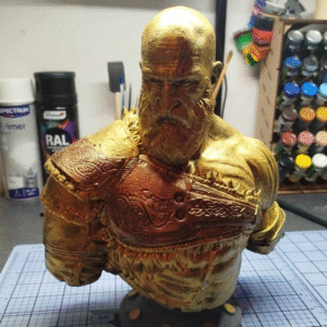 Kratos de Busto Dorado